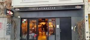 goa-coffeeshop-amsterdam-entrance-day