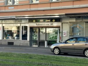 green-passion-zurich-entrance-night