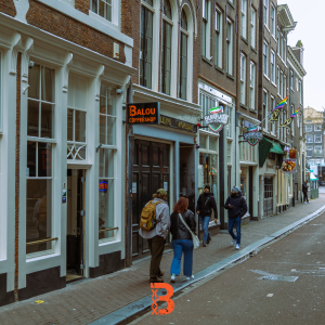 coffeeshop-balou-amsterdam--entrance-day